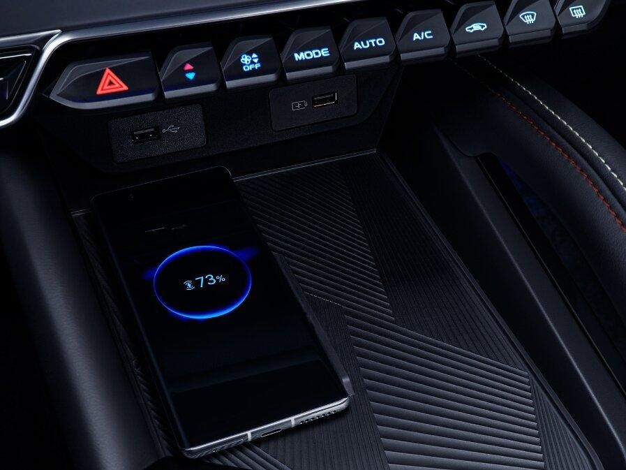 New Coolray Wireless Charging.jpg